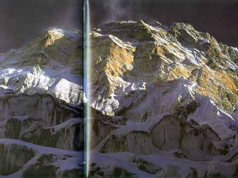 
Annapurna South Face Sunrise From Camp 2 1988 - Montagnes de l'esprit: trois exp�ditions en Himalaya: Annapurna Everest Manaslu book
